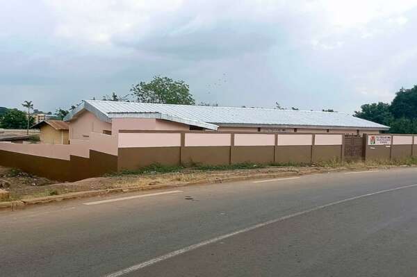 LA MAIRIE DE BOUAKÉ OFFRE DE NOUVELLES INFRASTRUCTURES SCOLAIRES À L'EPP NIMBO 1